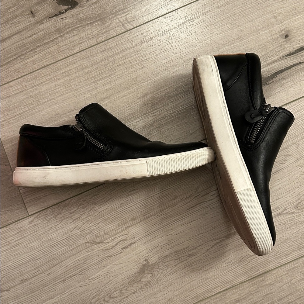 Gentle Souls Lowe Black Leather Slip On, Zip Up Sneakers - Picture 10 of 13